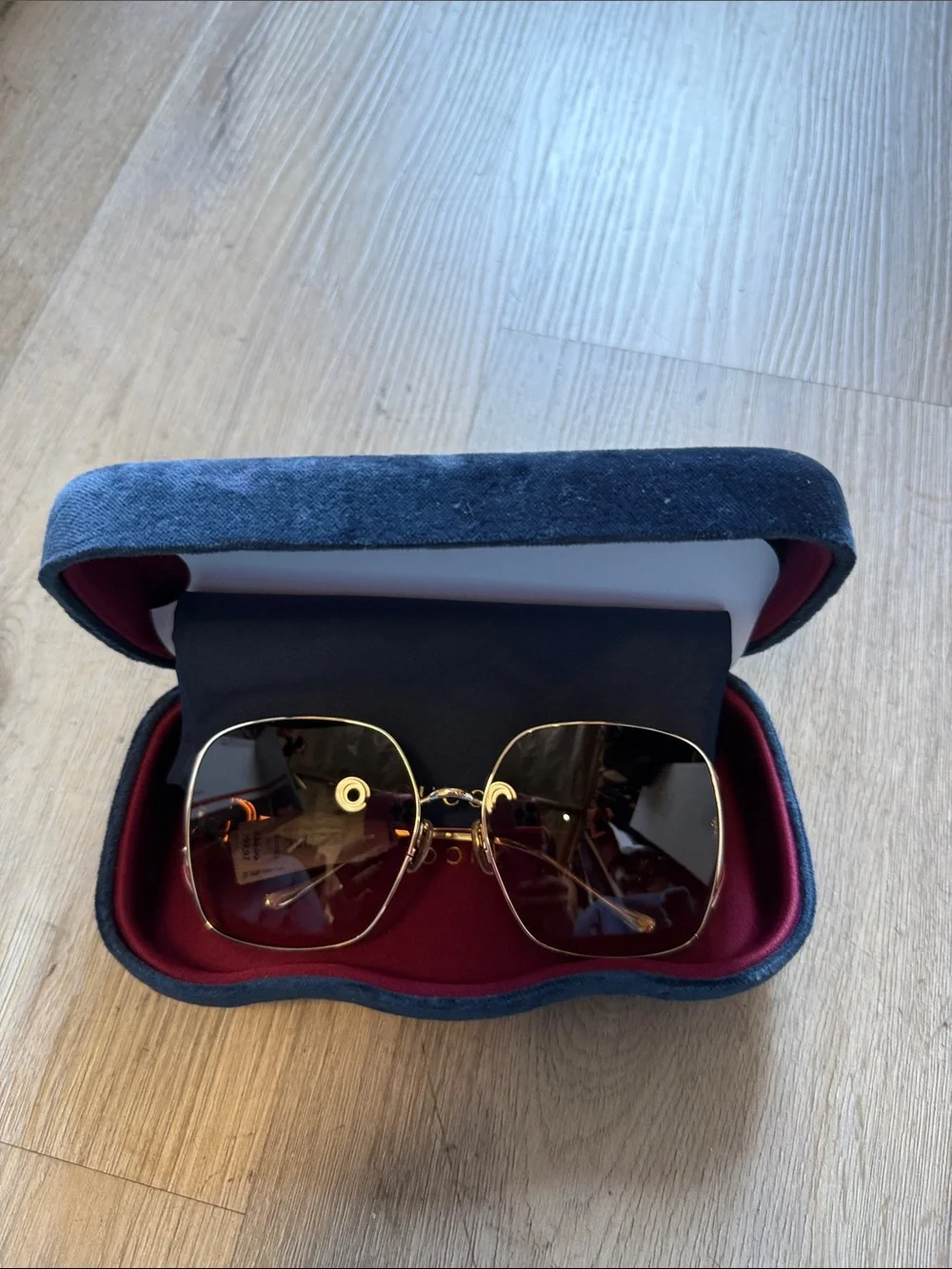 Gucci Men’s Gold Frame Sunglasses with Brown Gradient Lenses